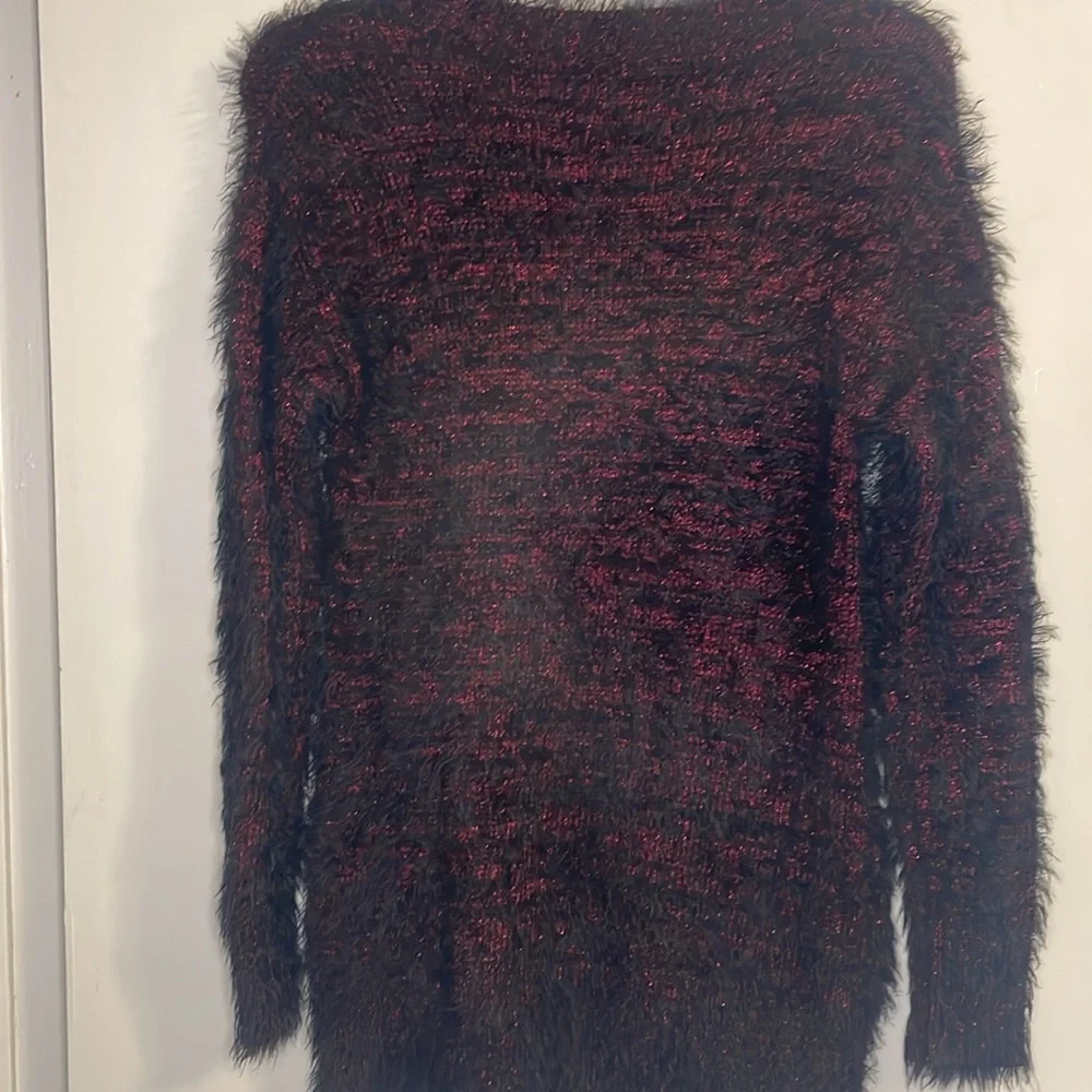 ⭐️Rock & Republic SUPERCOZY v-neck sweater 💕 RET.$95+! - Picture 7 of 8